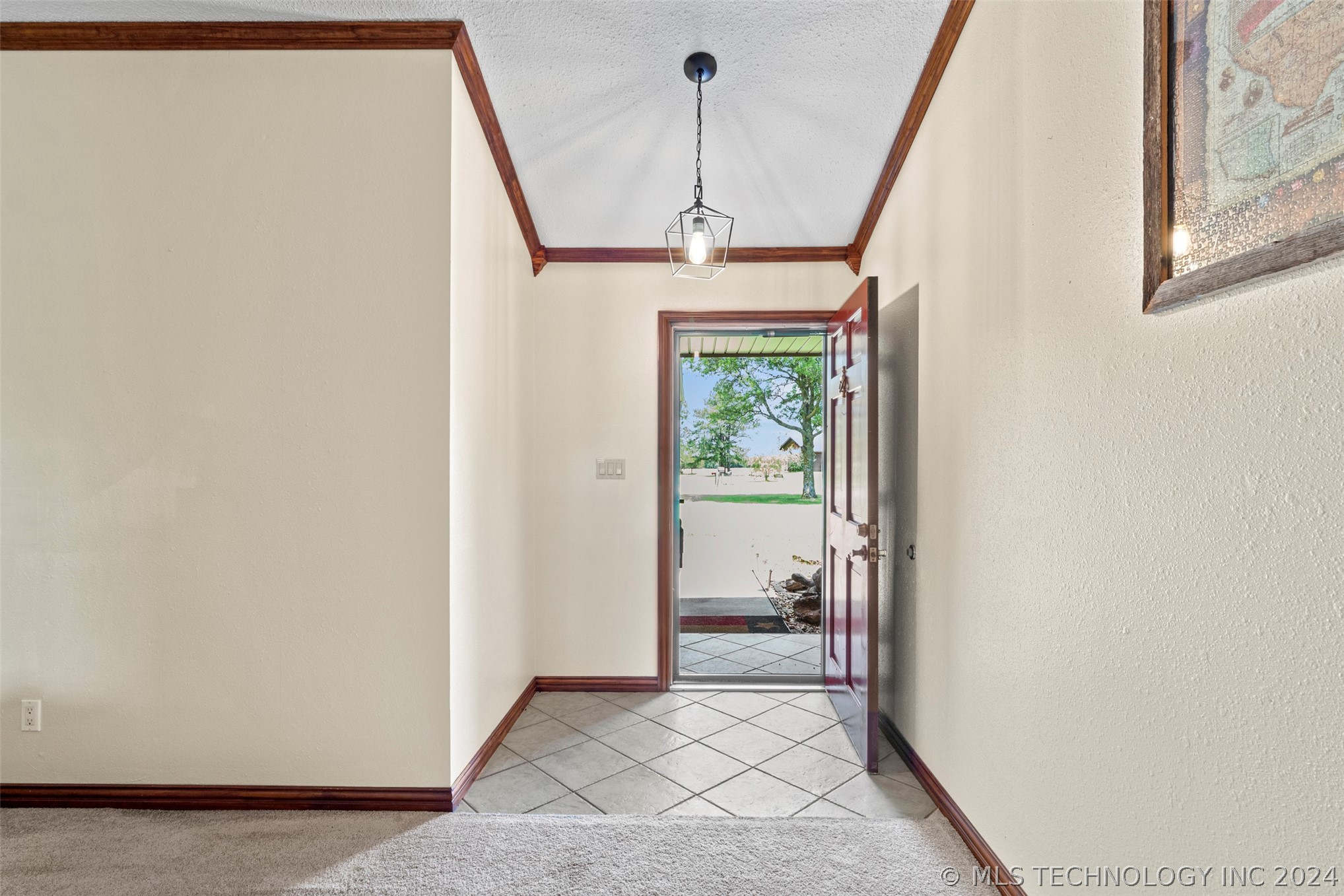 7183 Country Hollow