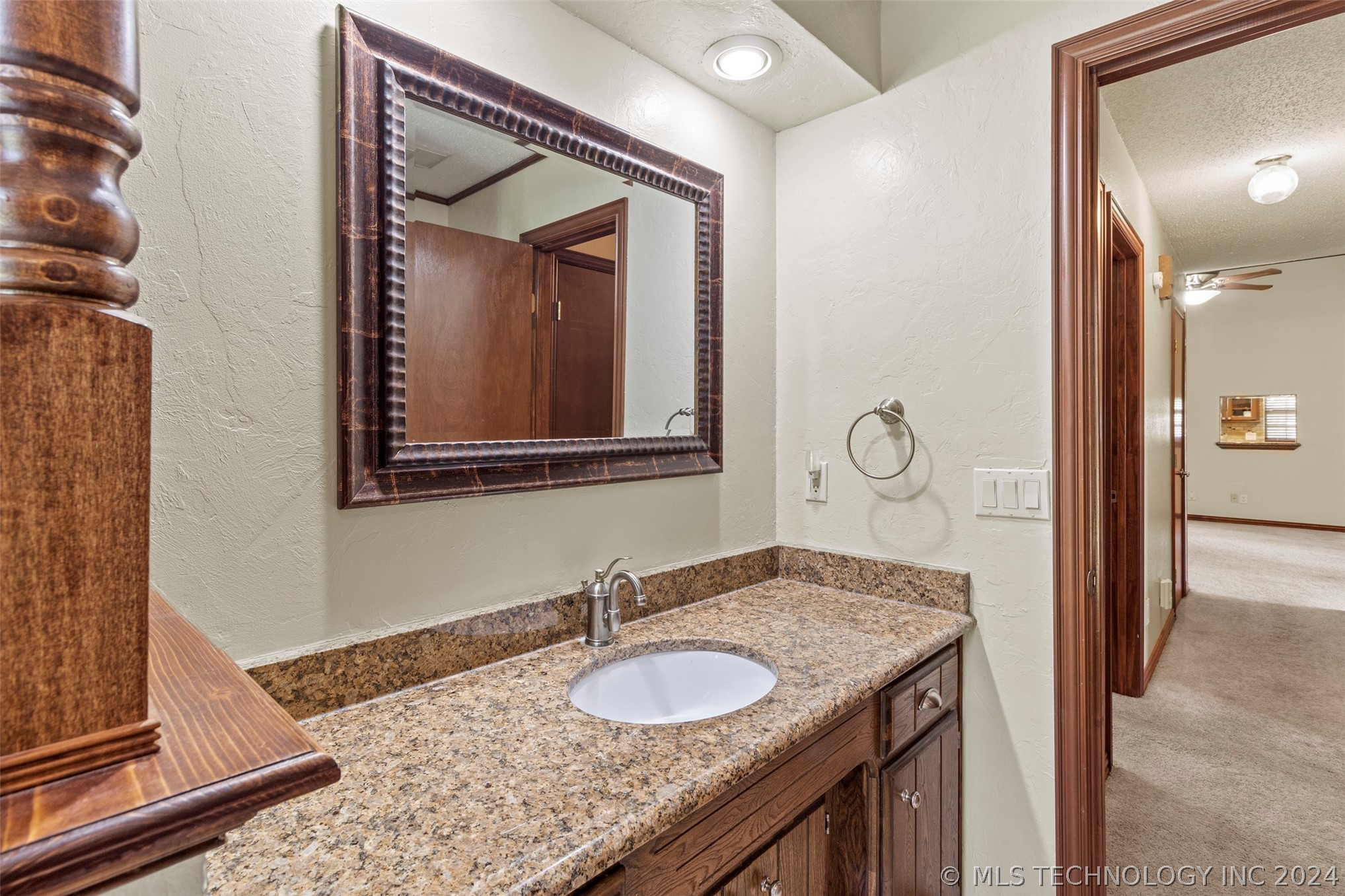 7183 Country Hollow