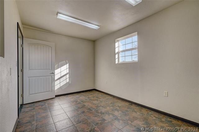 7183 Country Hollow