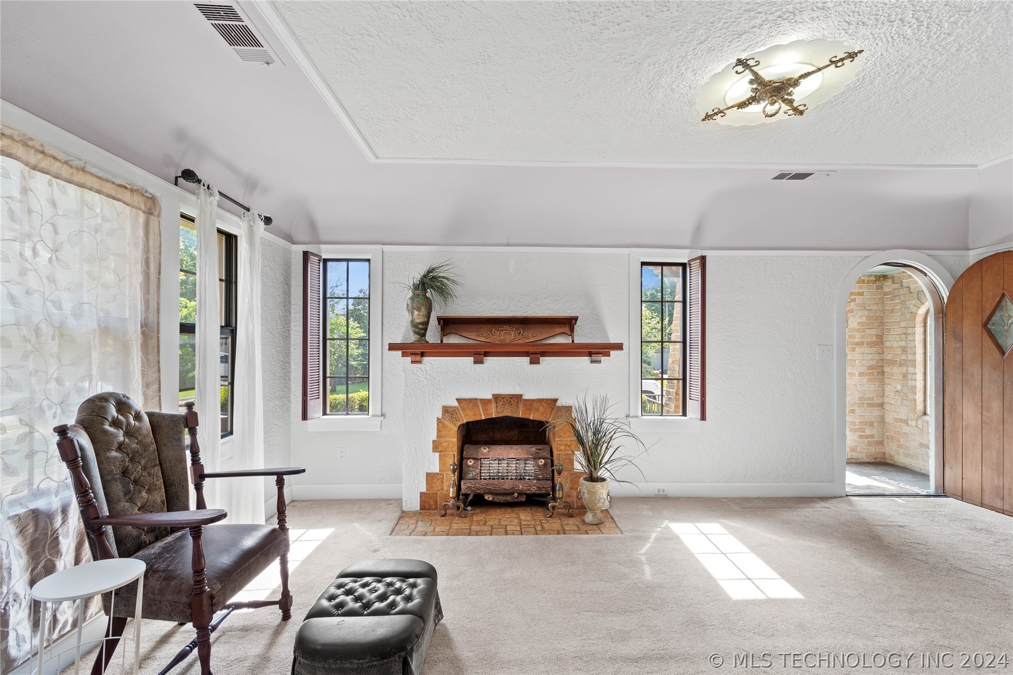 1327 S Stockton