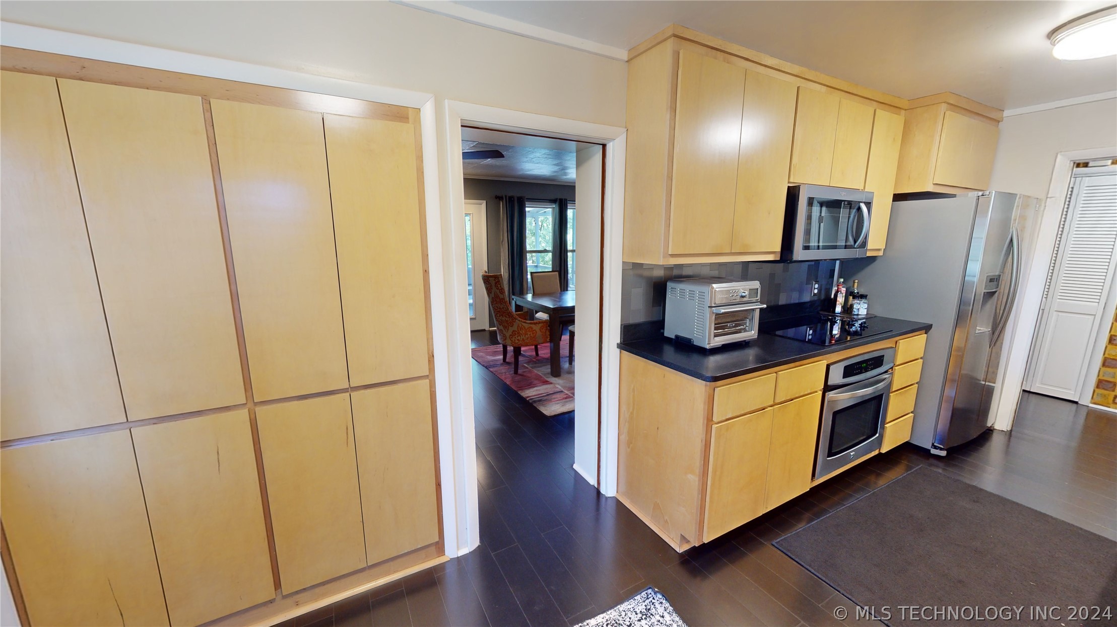 600 S Highland Street