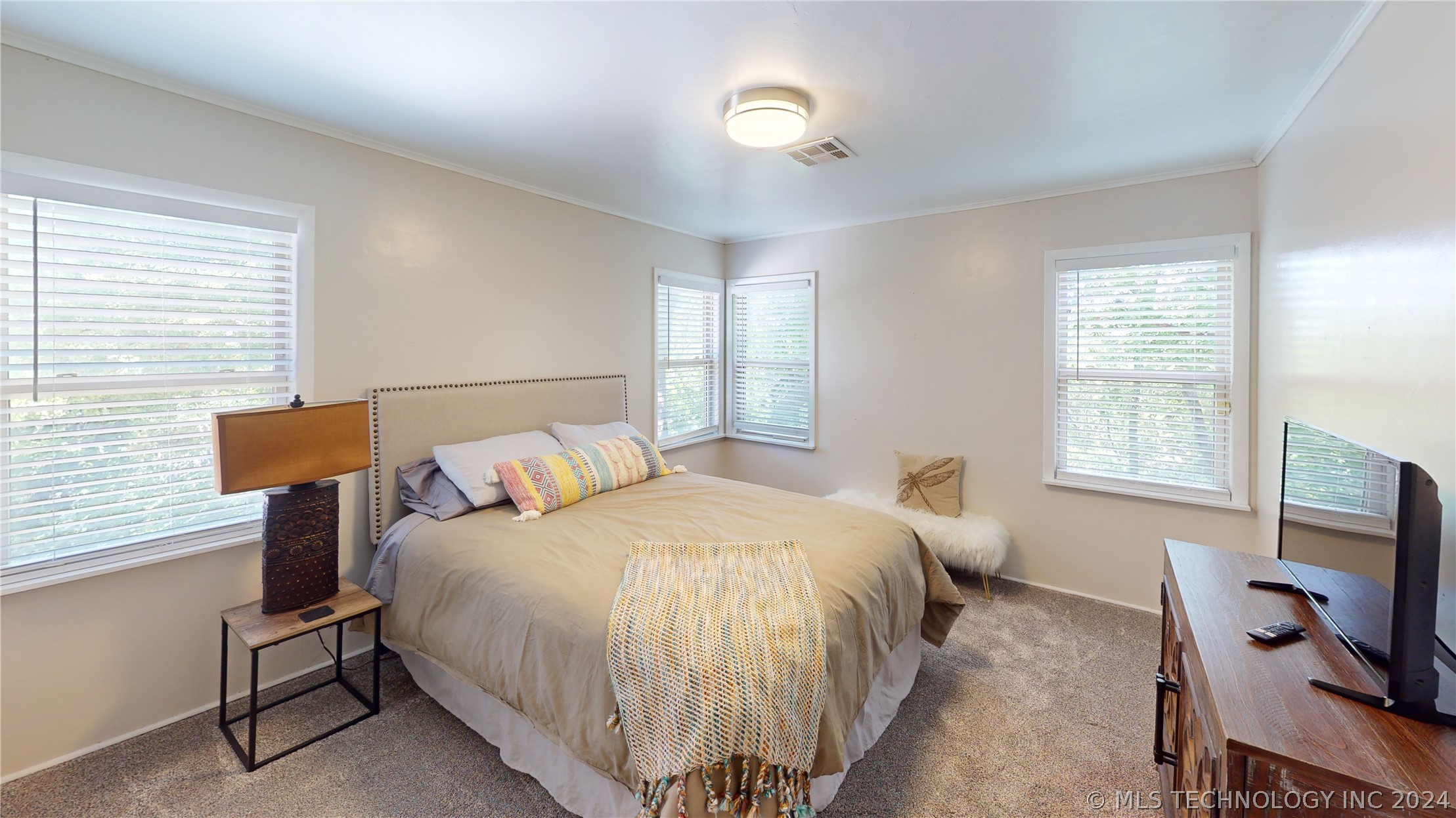 600 S Highland Street