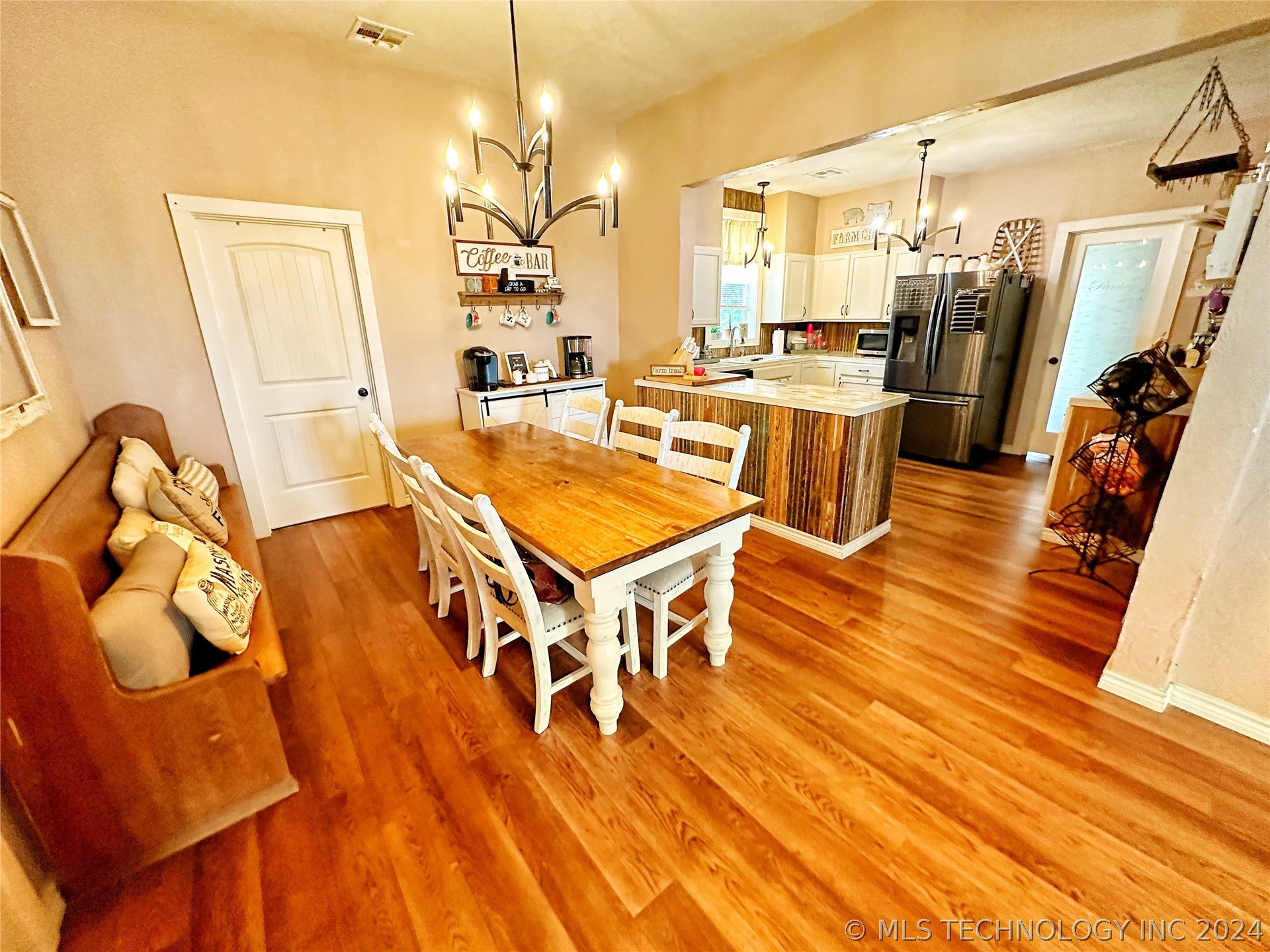 315 N Bullitt Street