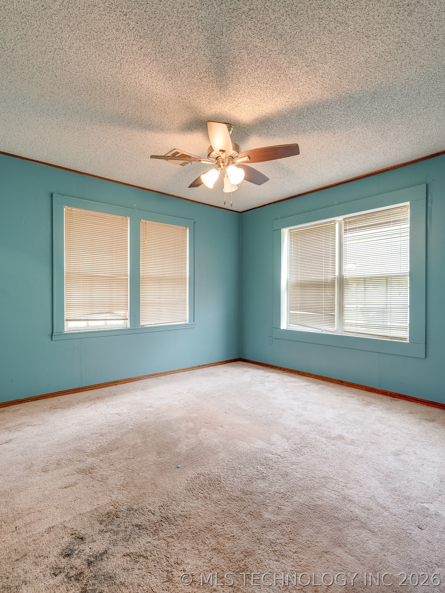 613 W 23rd