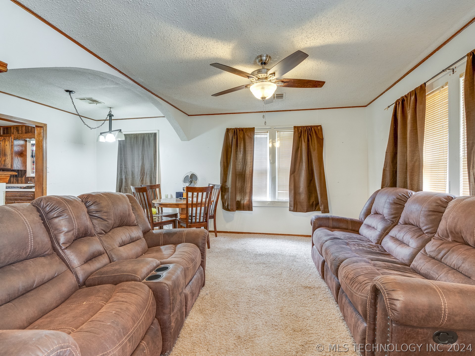 613 W 23rd