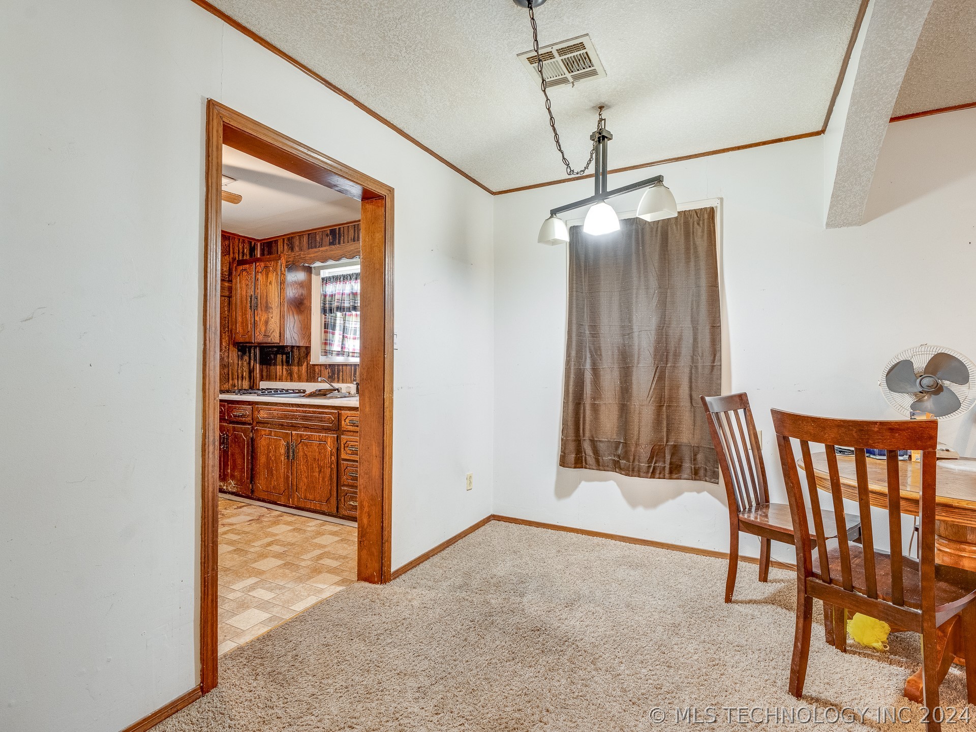 613 W 23rd