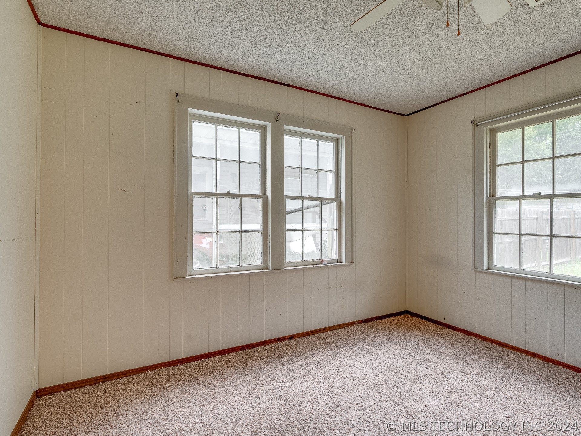 613 W 23rd