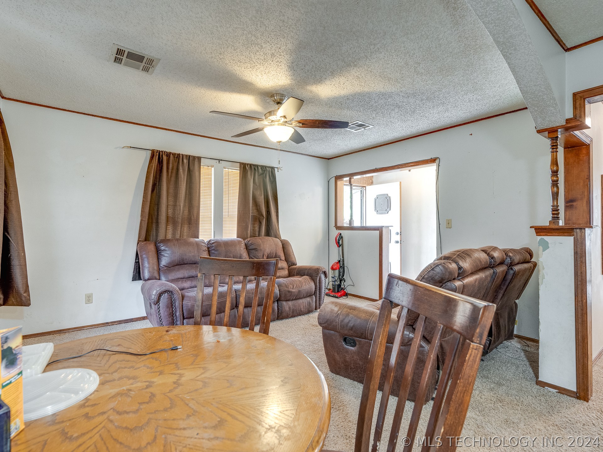 613 W 23rd