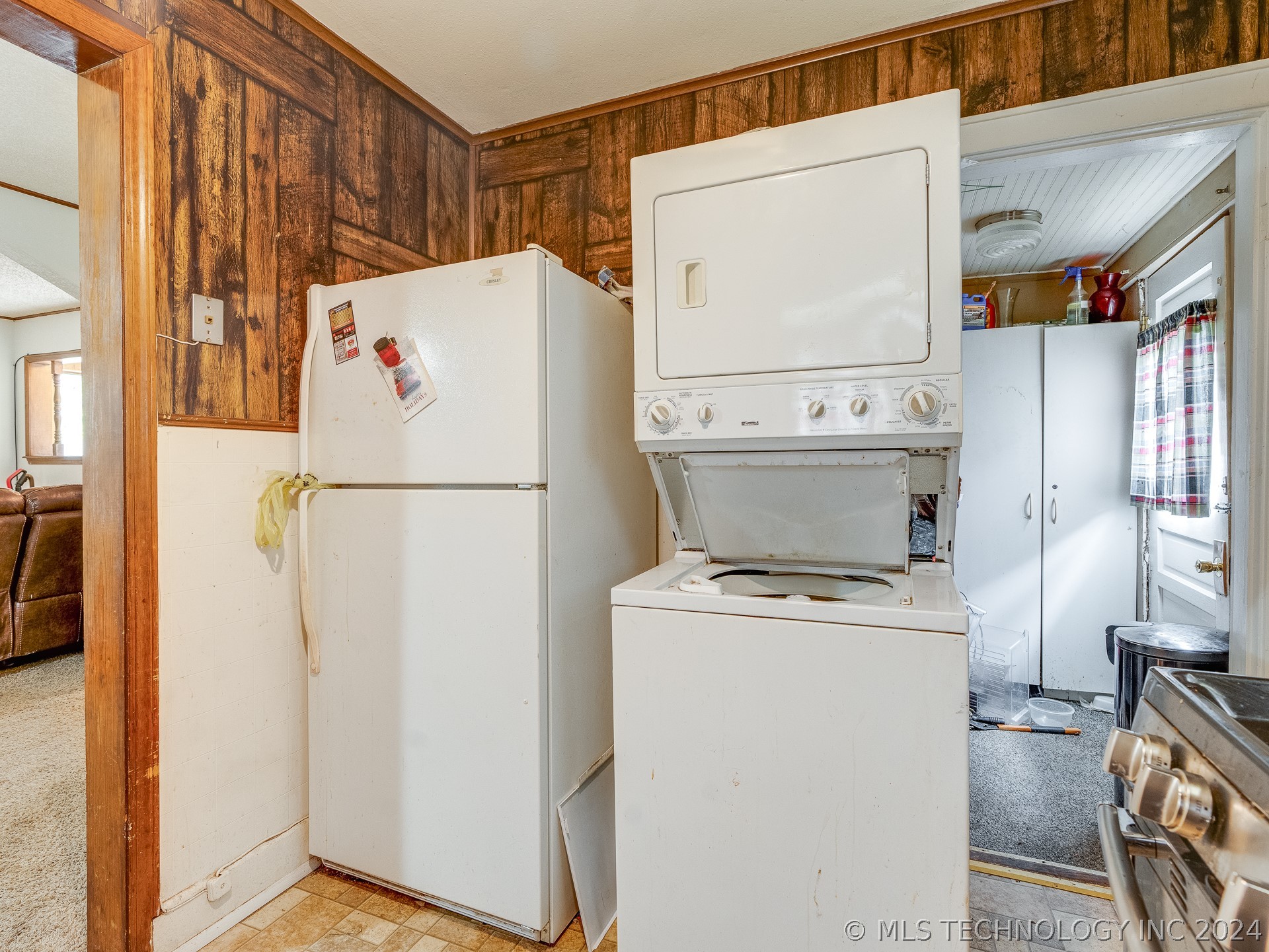 613 W 23rd