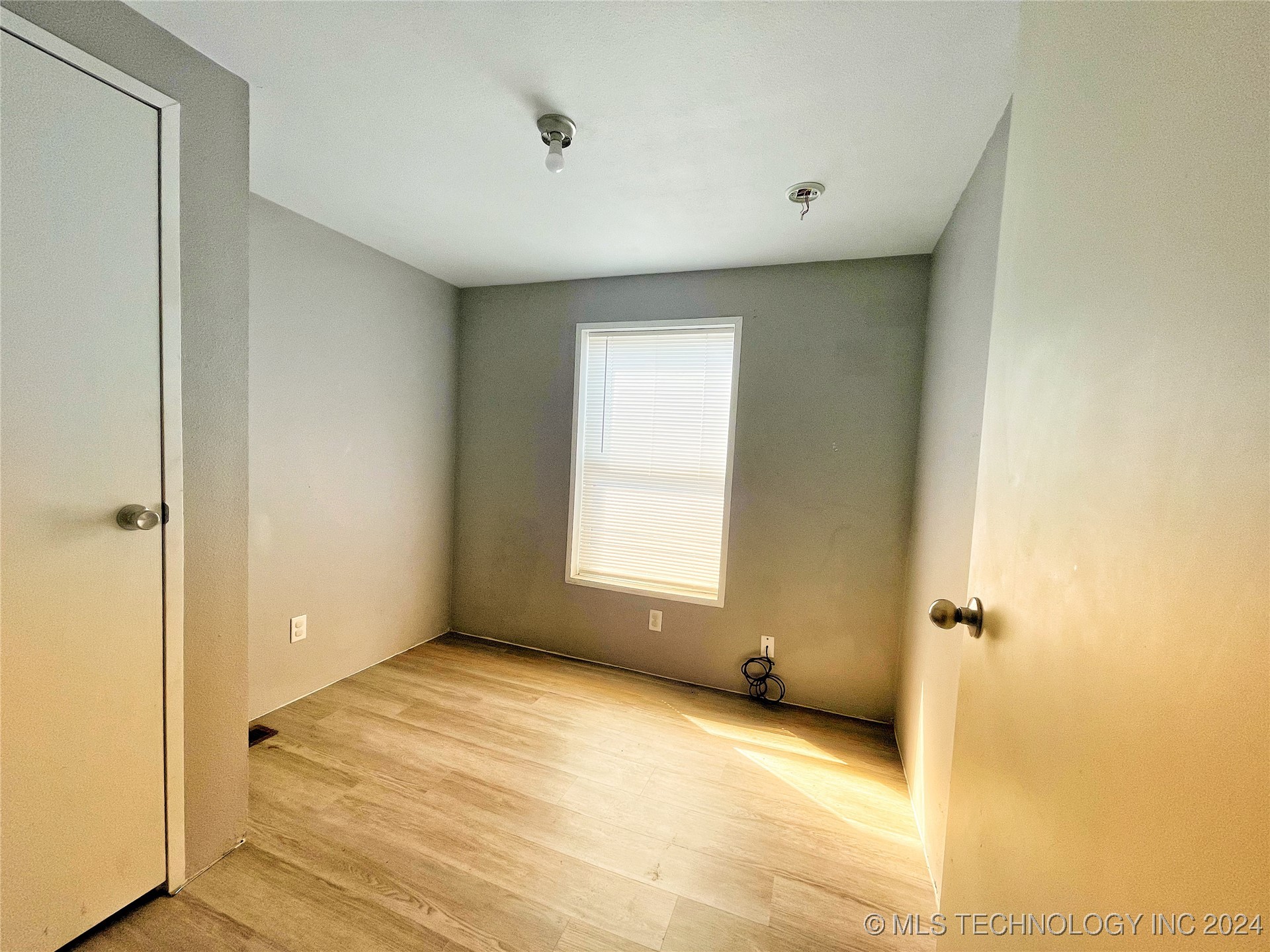 224 W 10th Street