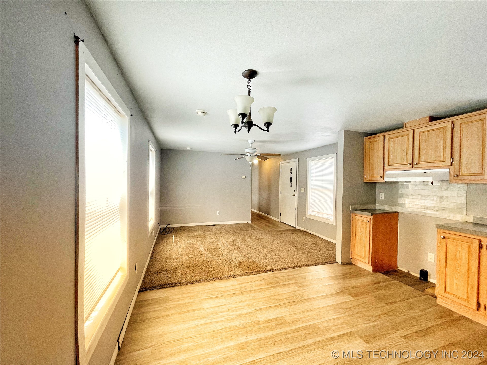 224 W 10th Street