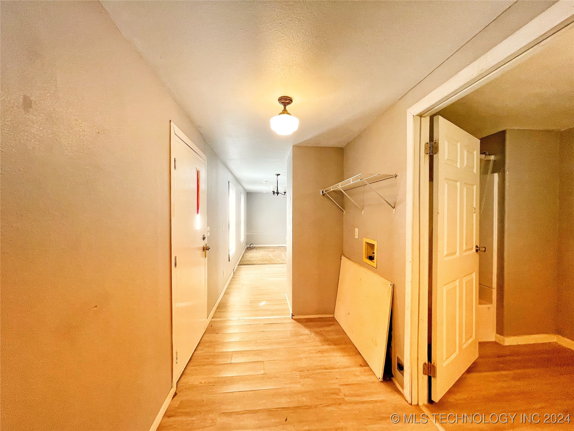 224 W 10th Street