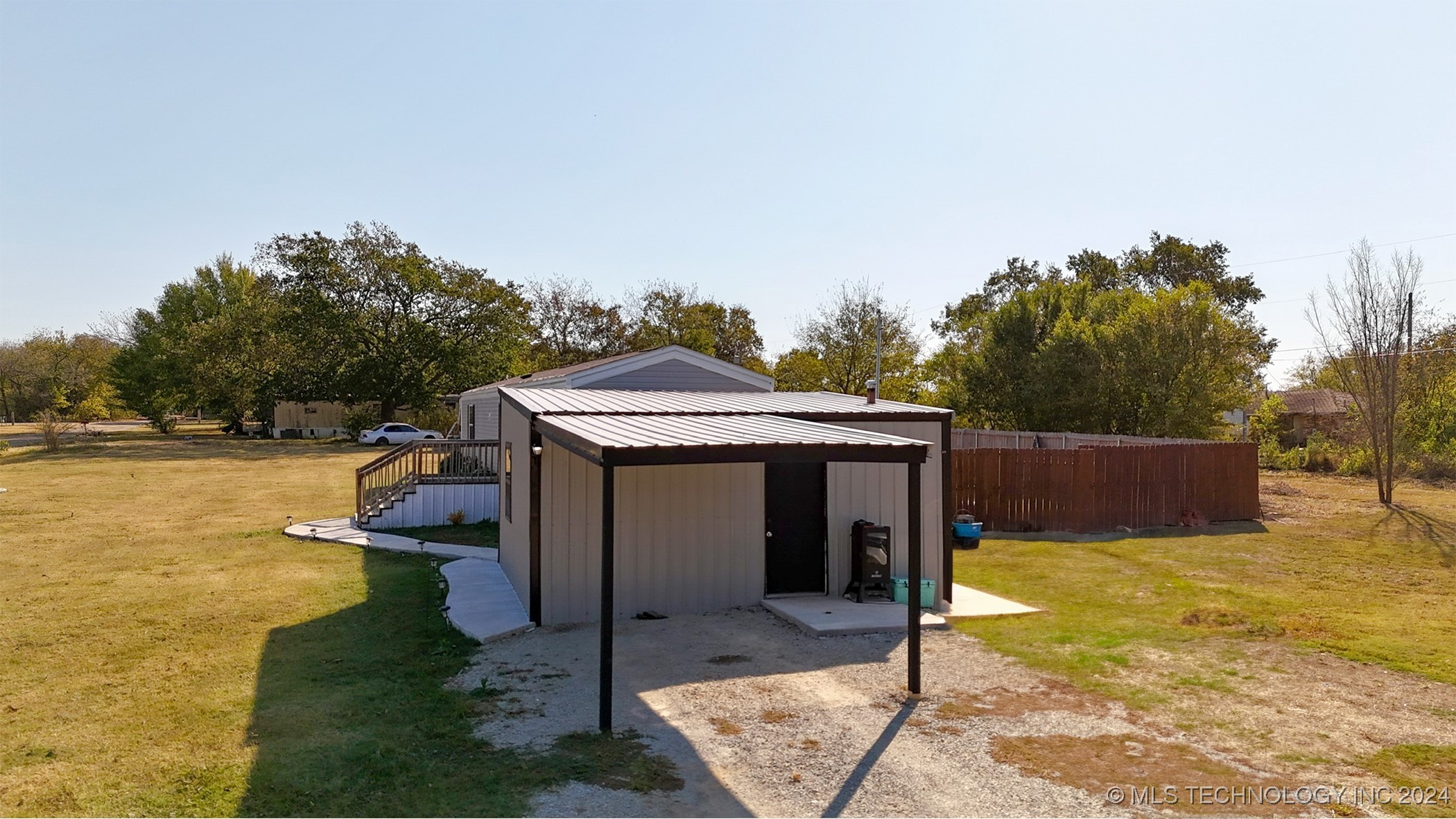 109 W Pine