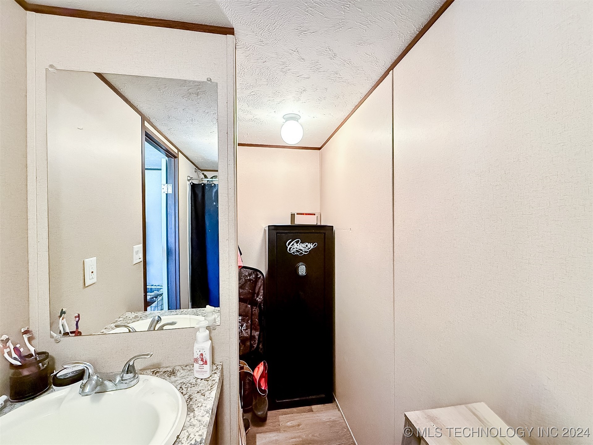 109 W Pine