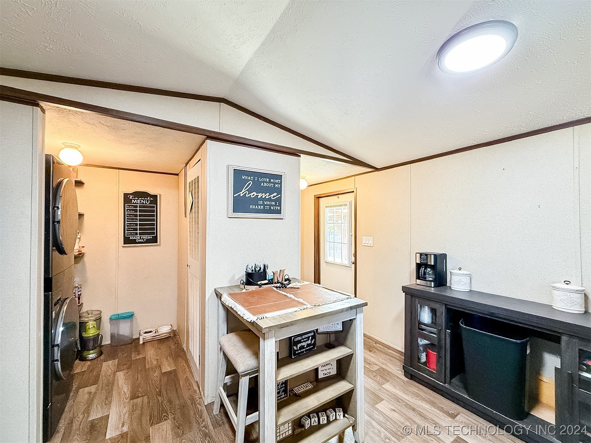 109 W Pine