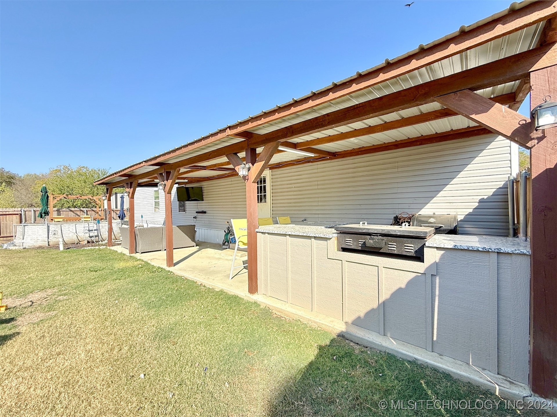 109 W Pine