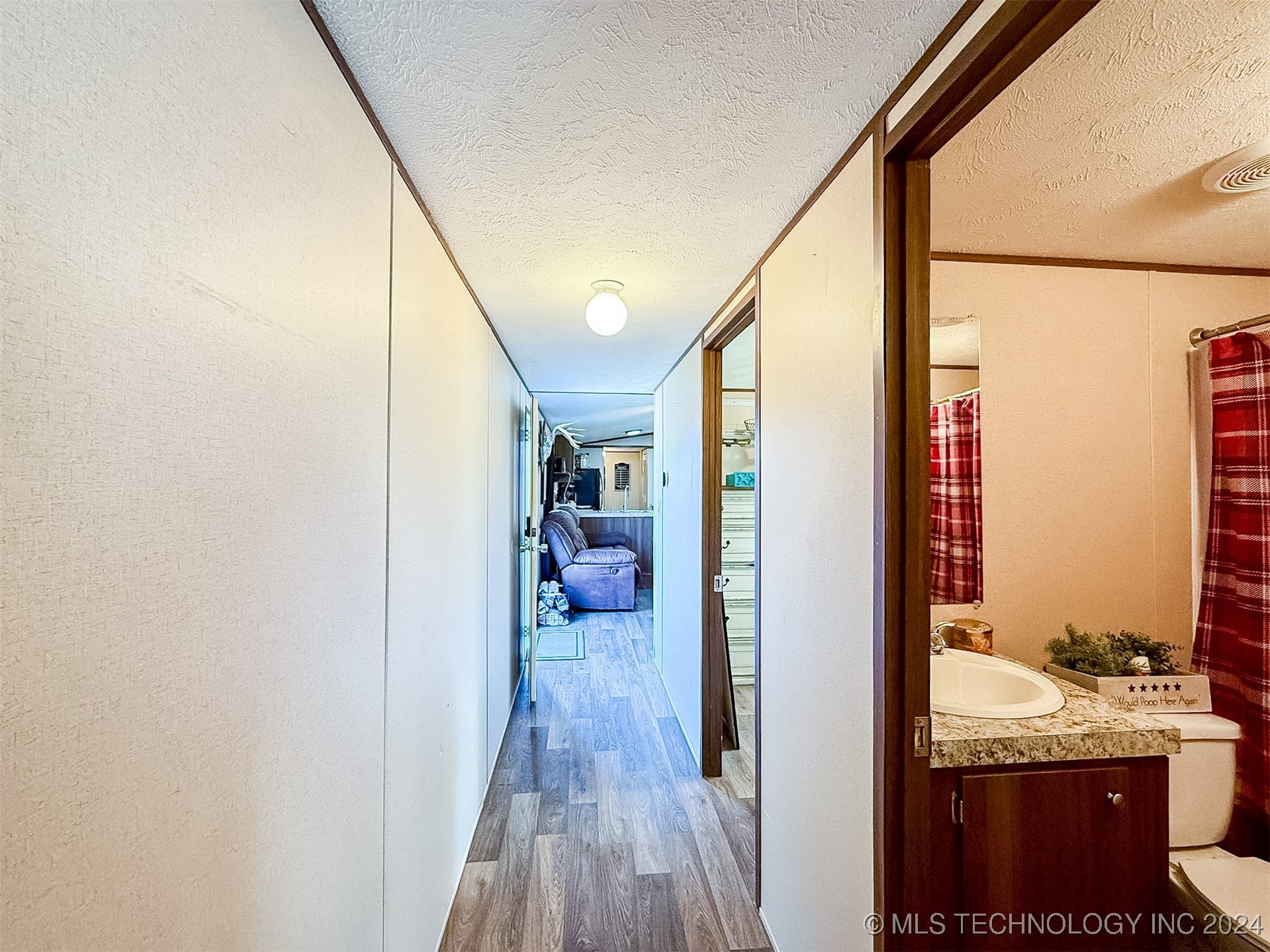 109 W Pine