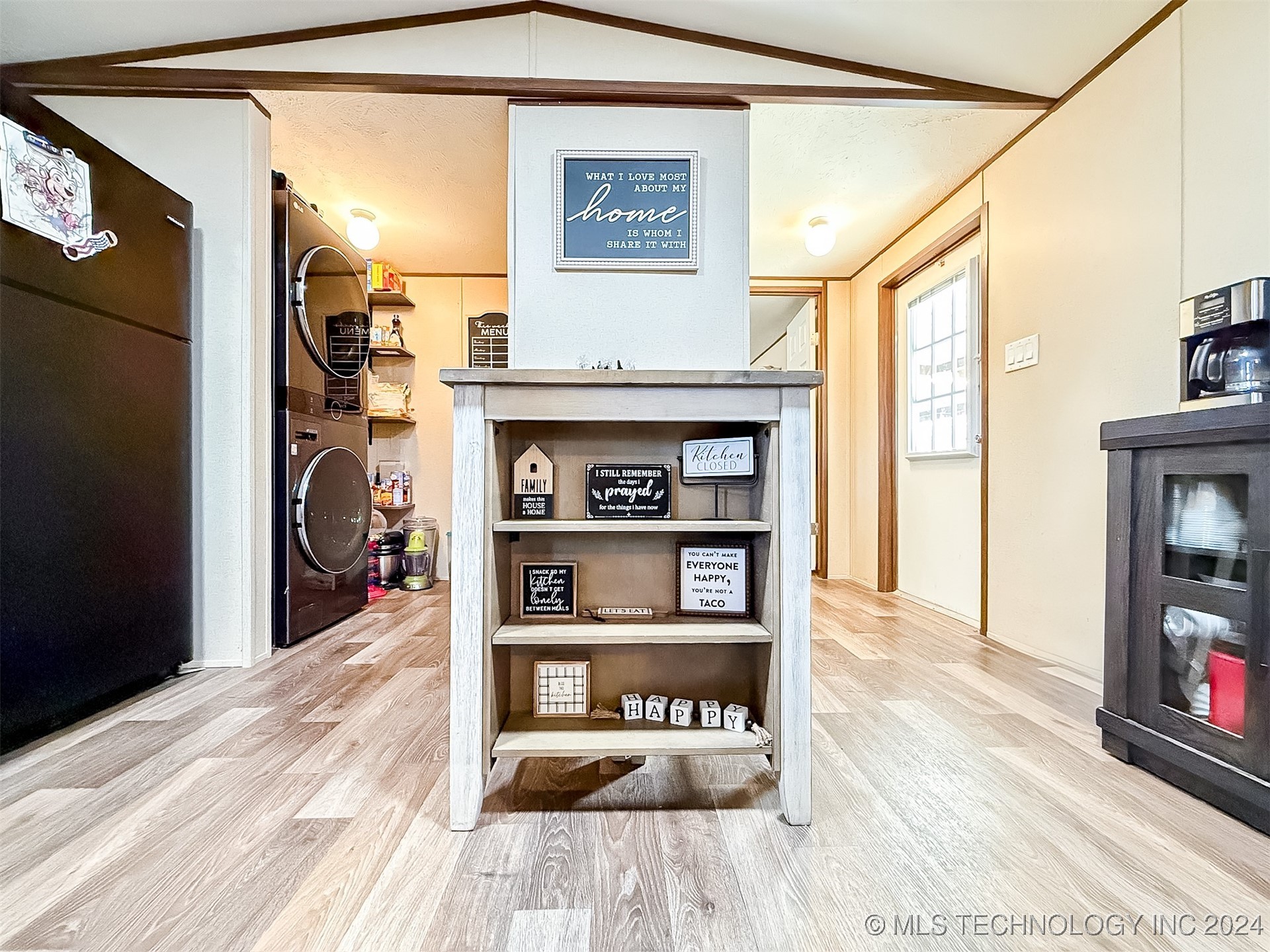 109 W Pine