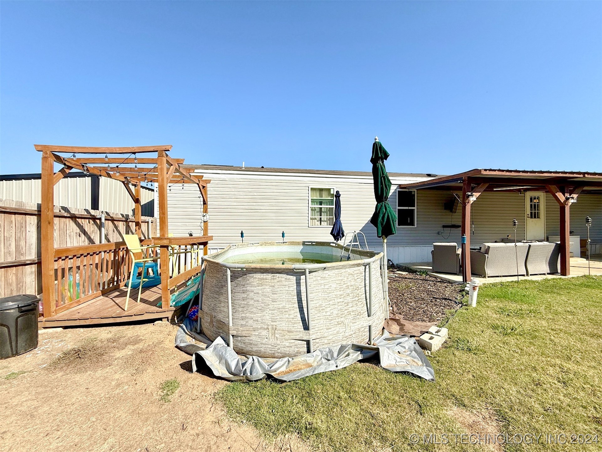 109 W Pine