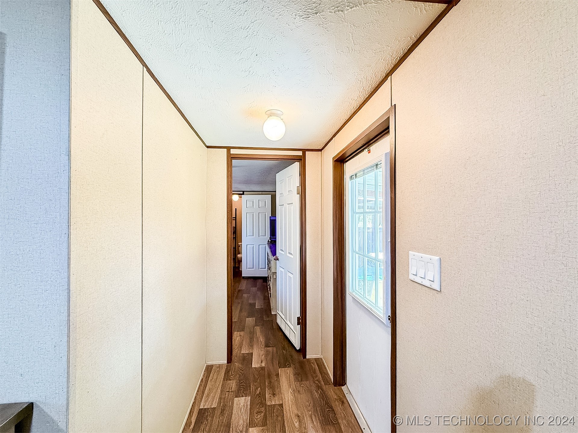 109 W Pine