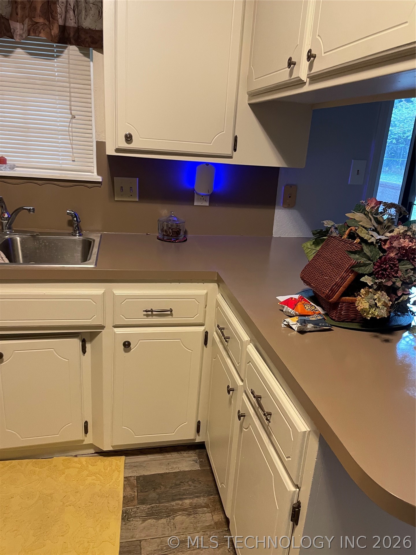 18116 County Road 1546