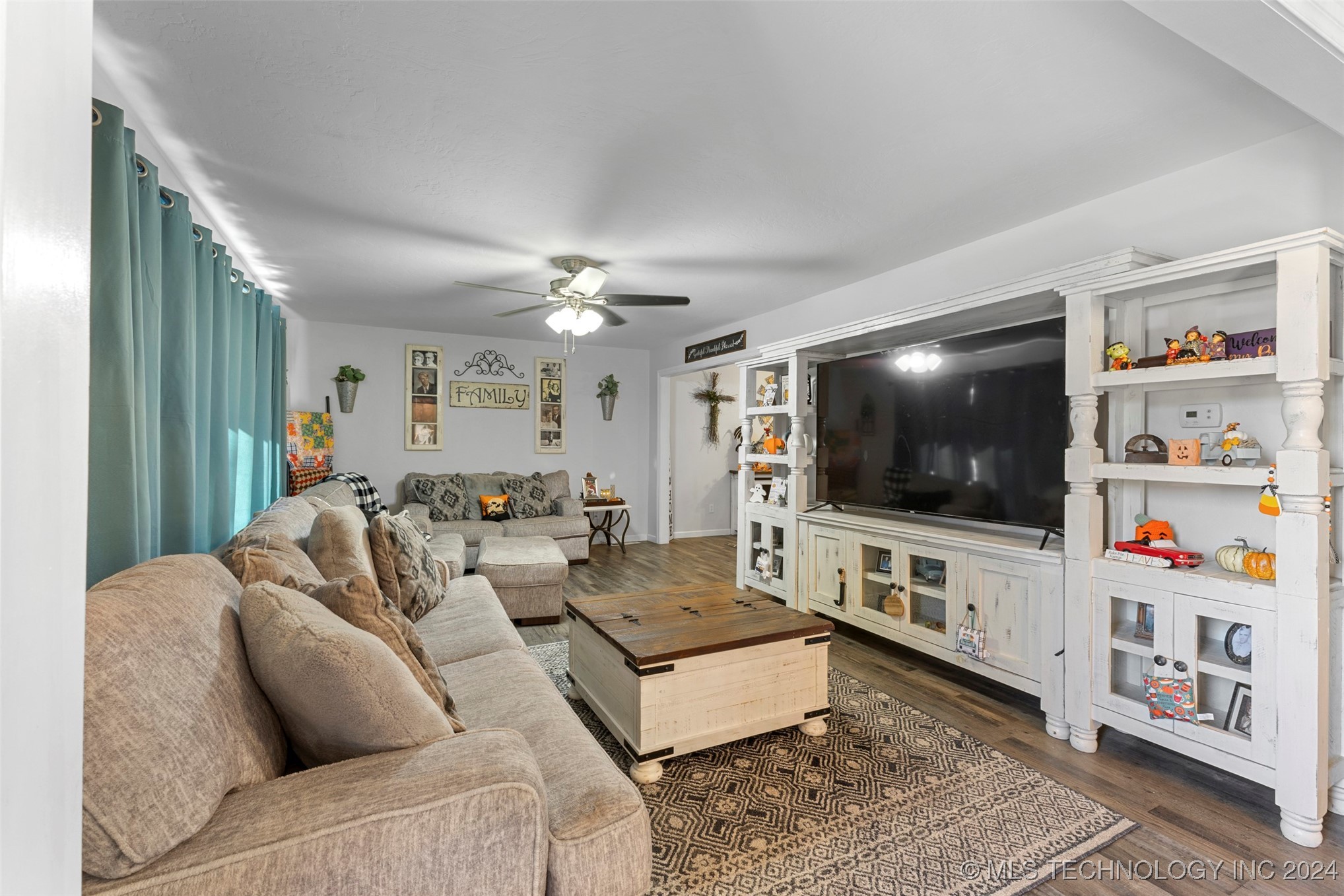19637 County Road 1546