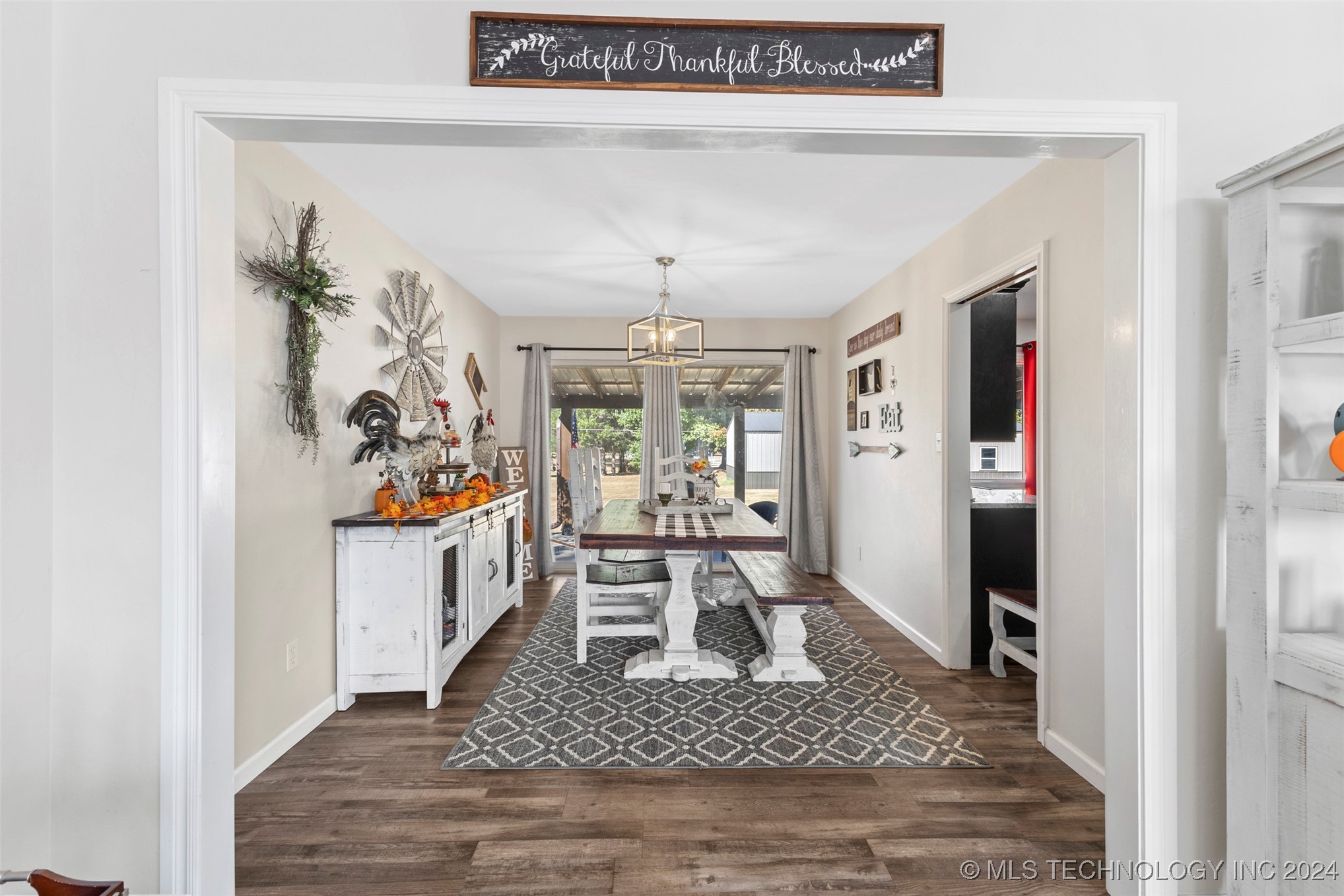 19637 County Road 1546