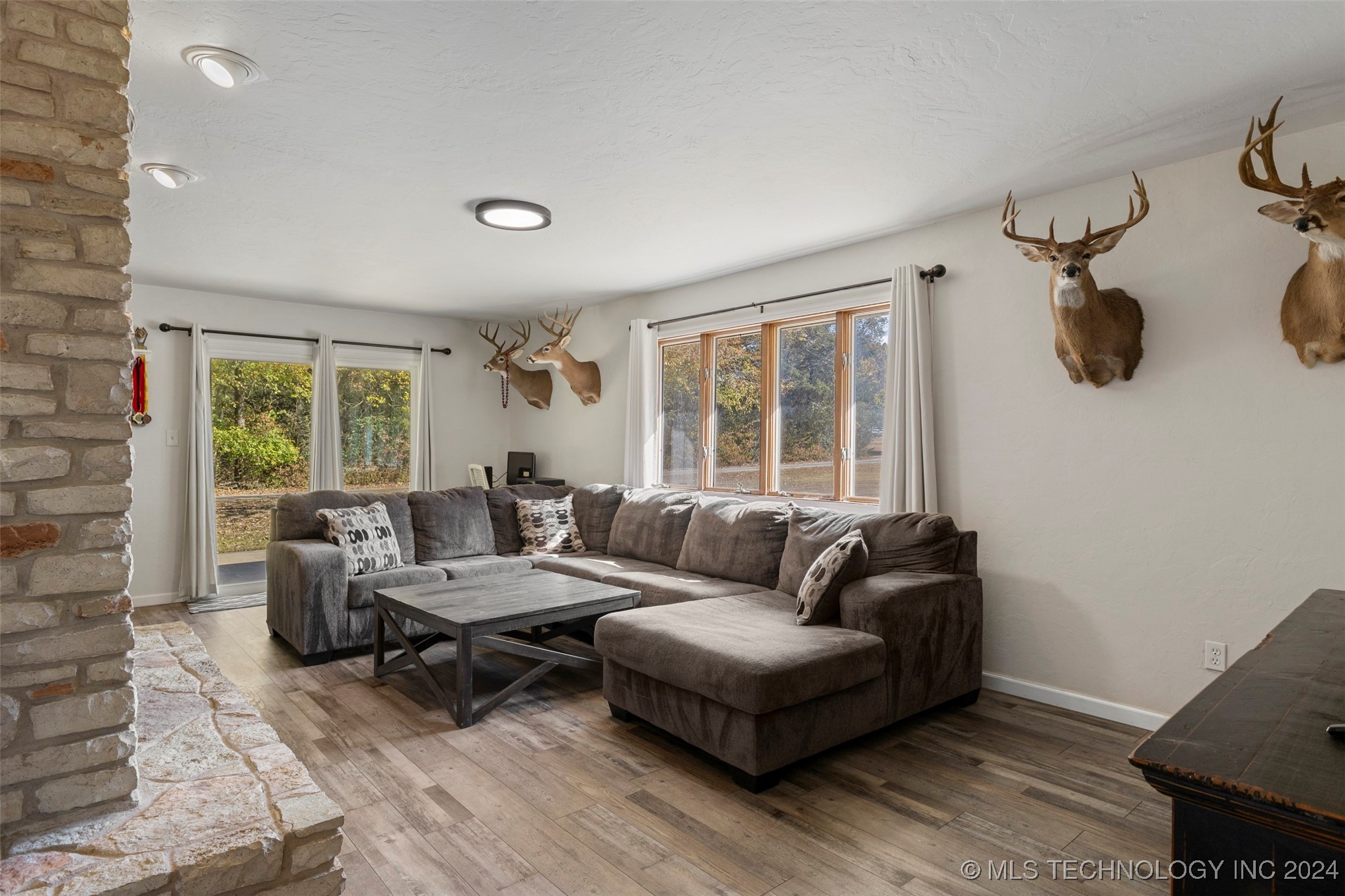 19637 County Road 1546