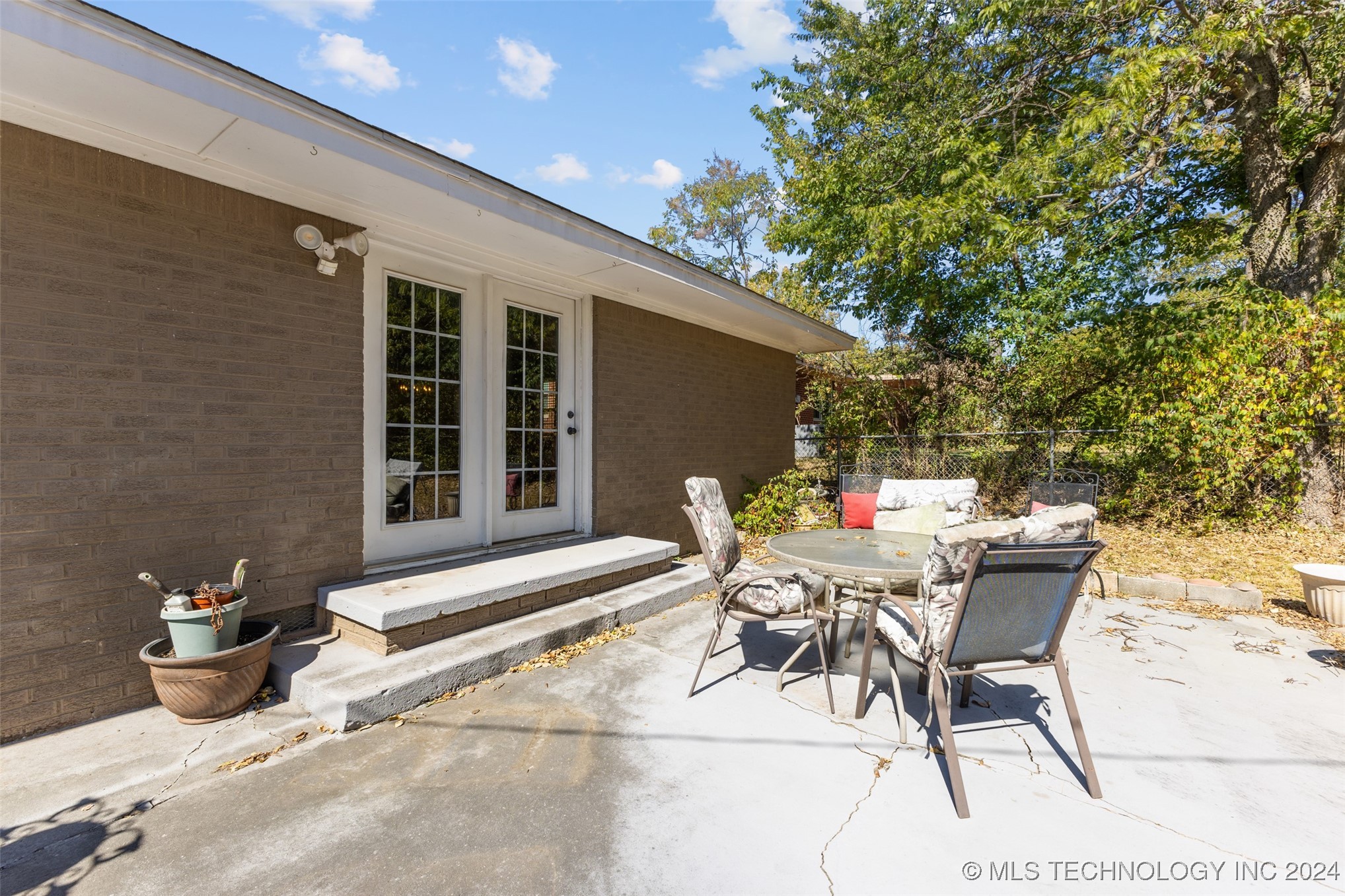 114 N Crownpoint