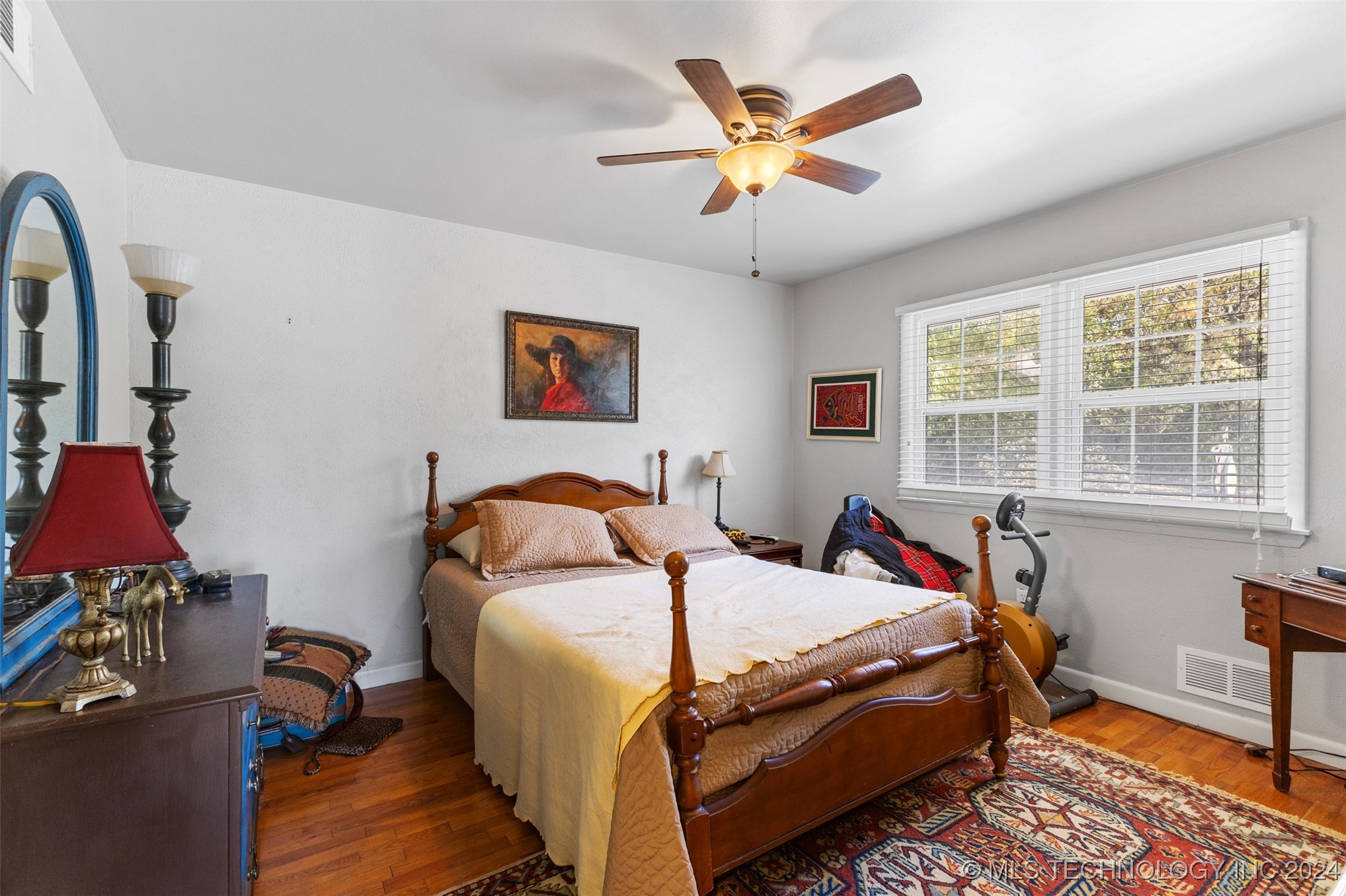 114 N Crownpoint
