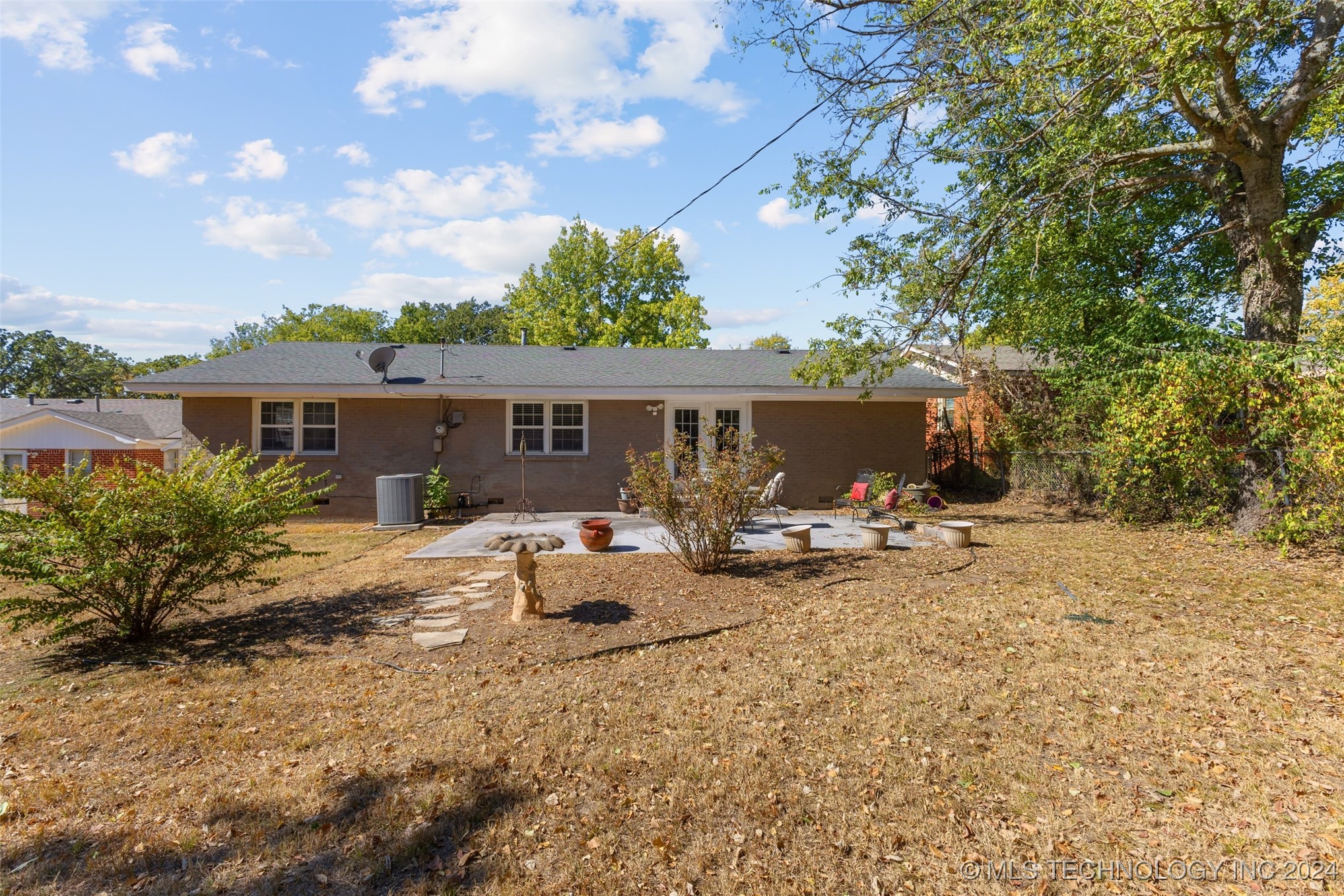 114 N Crownpoint