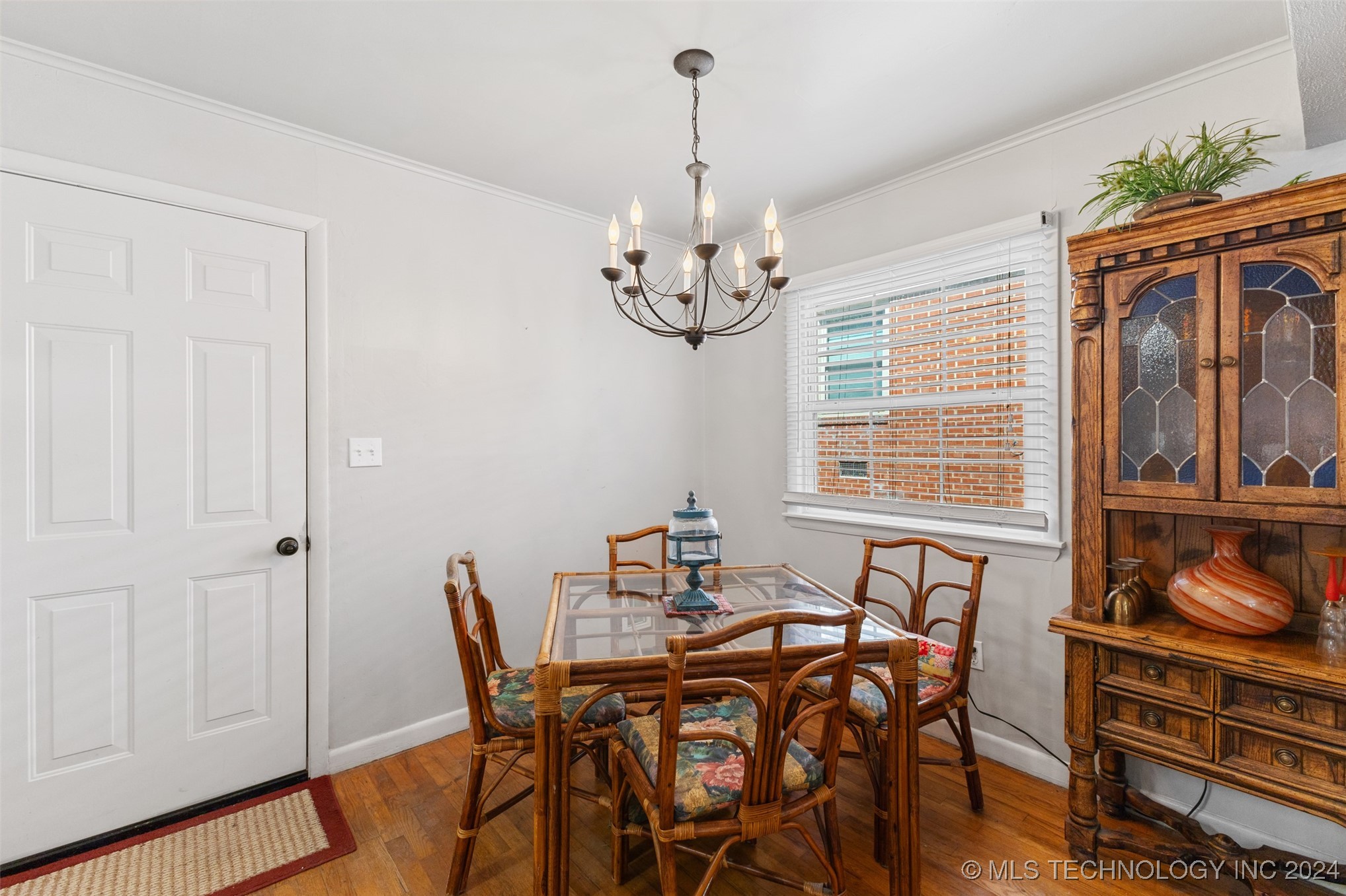 114 N Crownpoint