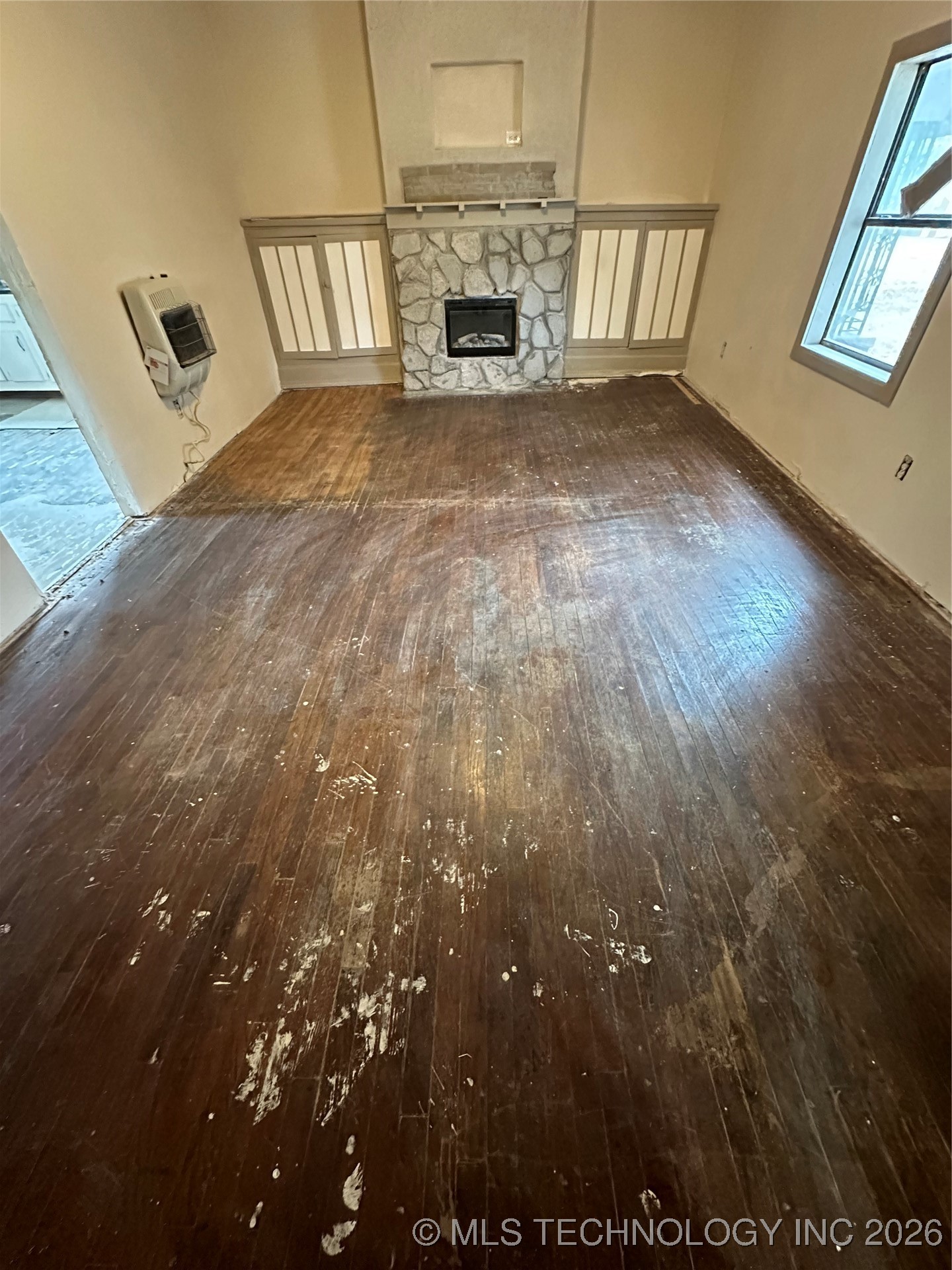 320 W 5th