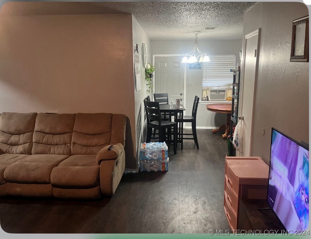 813 N Quail Ridge Road