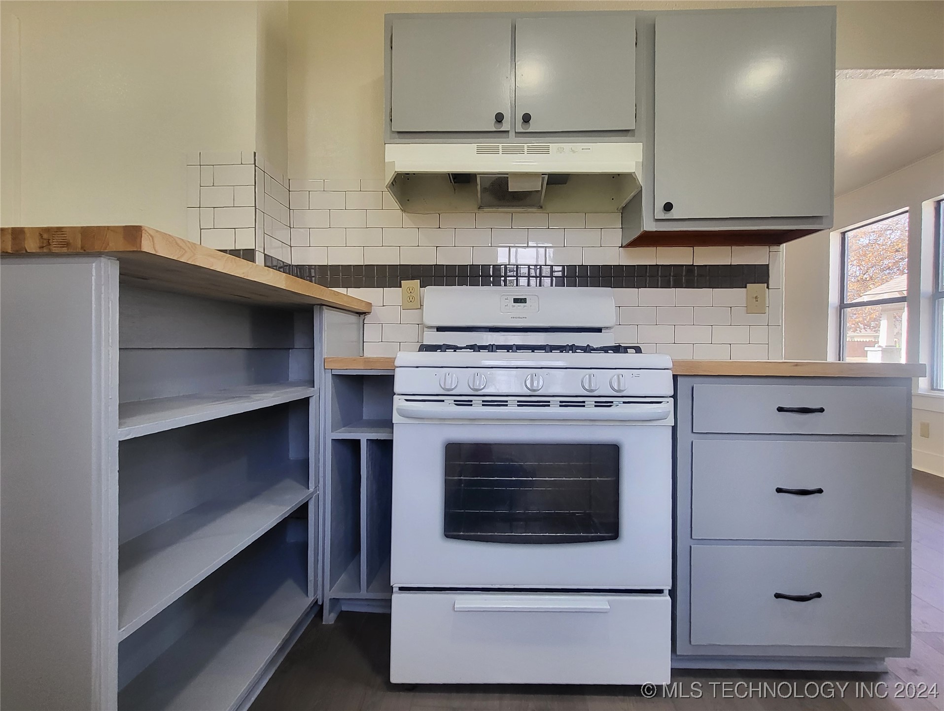 116 S 8th Street