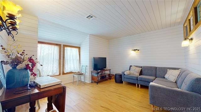 16712 County Road 1580