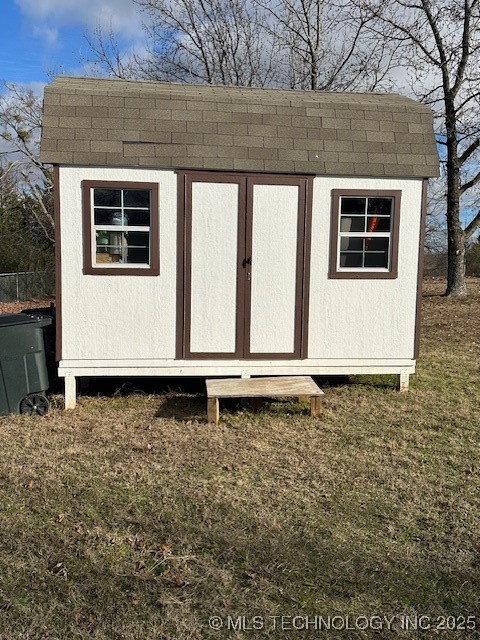 208 Lakeside