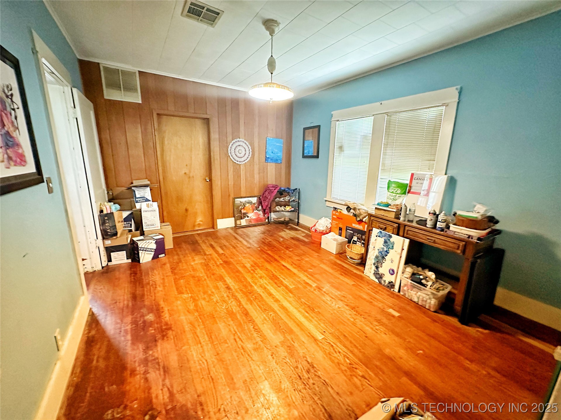 320 W 12th Street