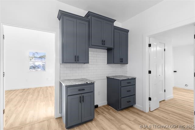 823 N Oak