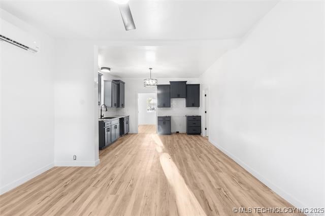 823 N Oak
