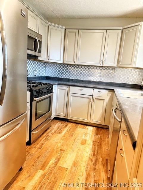 224 Lakeview