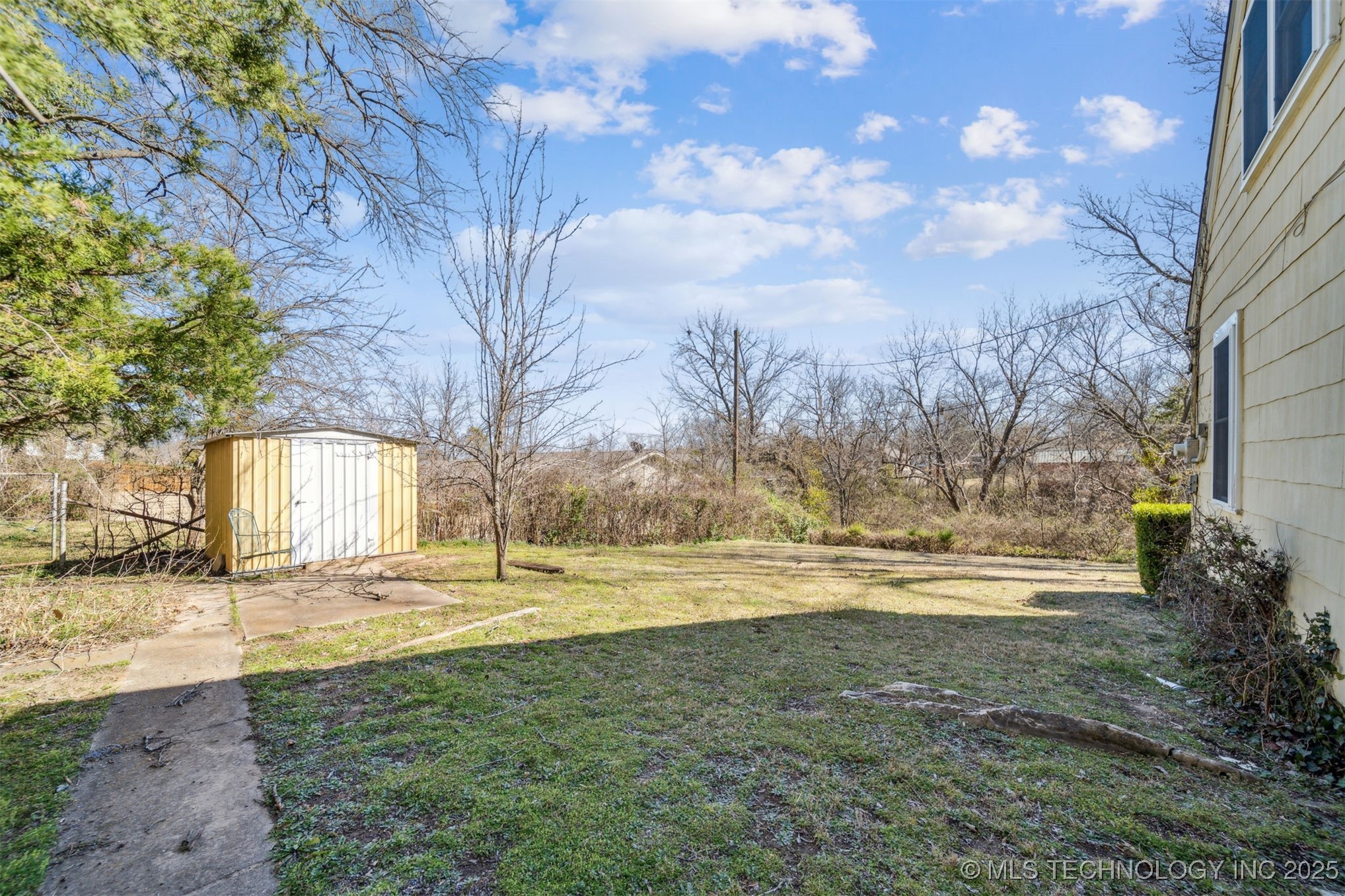 128 W 21st