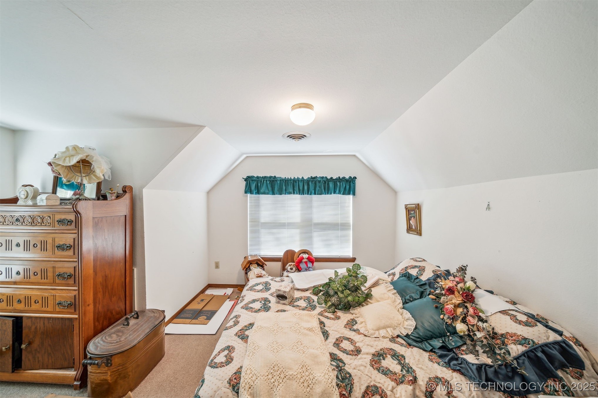 128 W 21st
