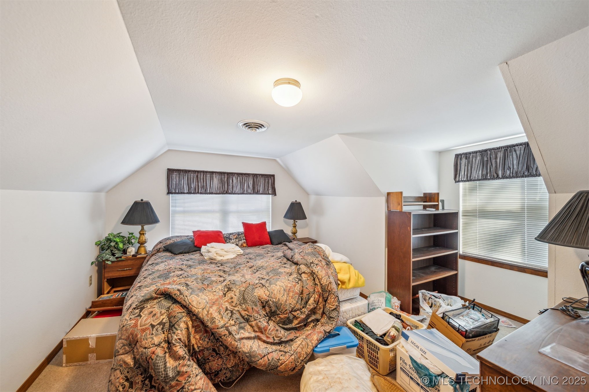 128 W 21st
