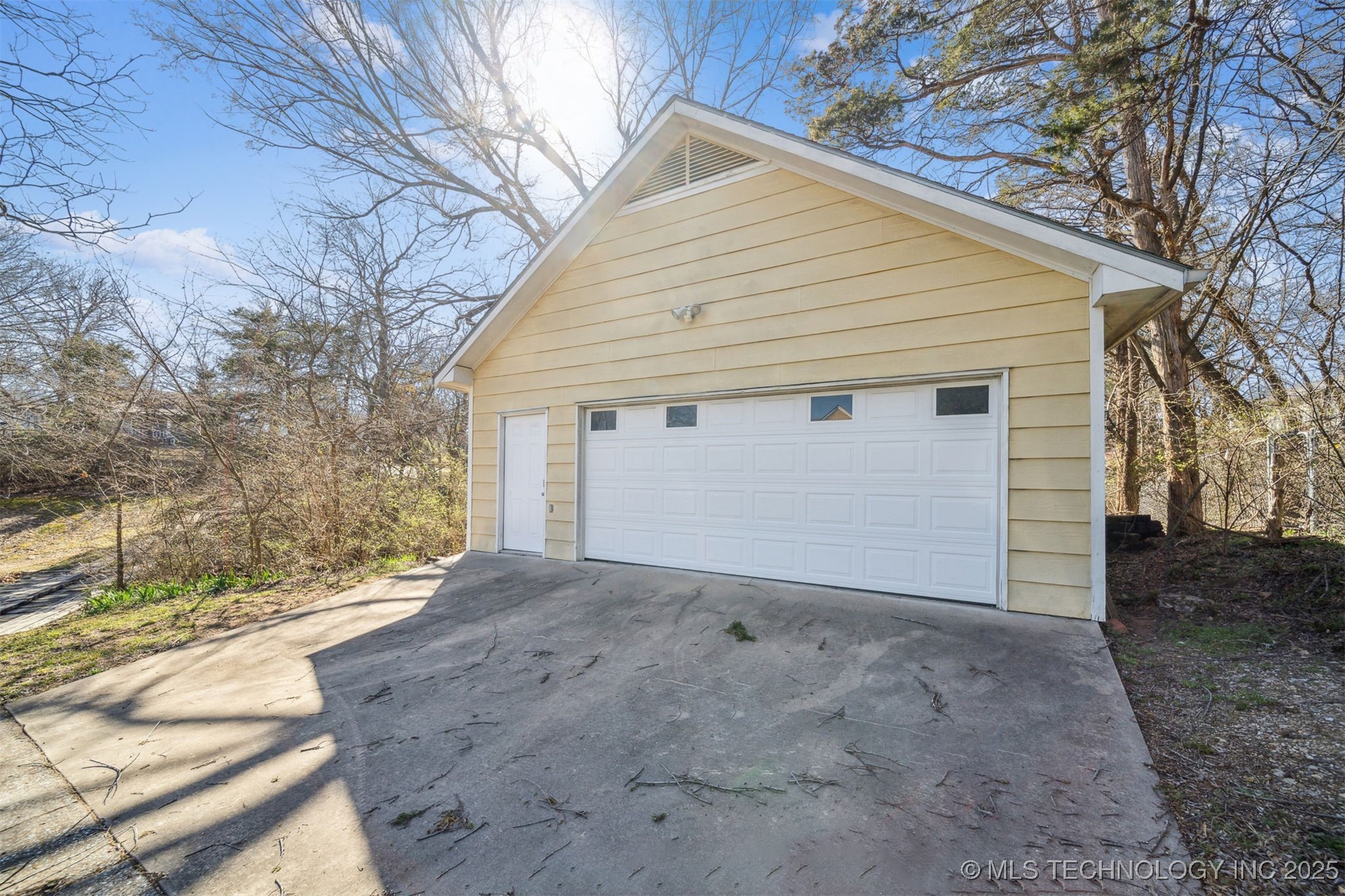 128 W 21st