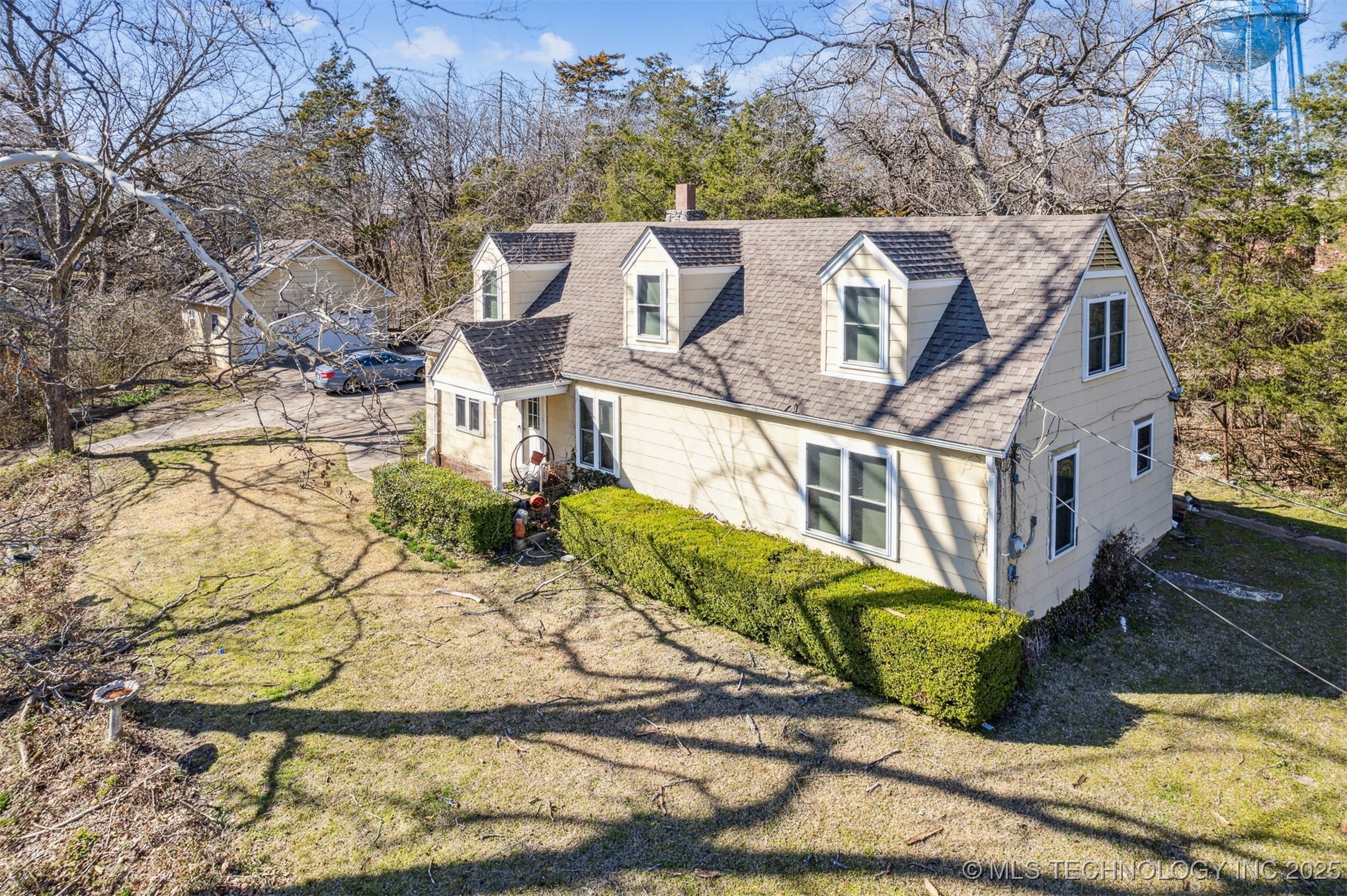 128 W 21st
