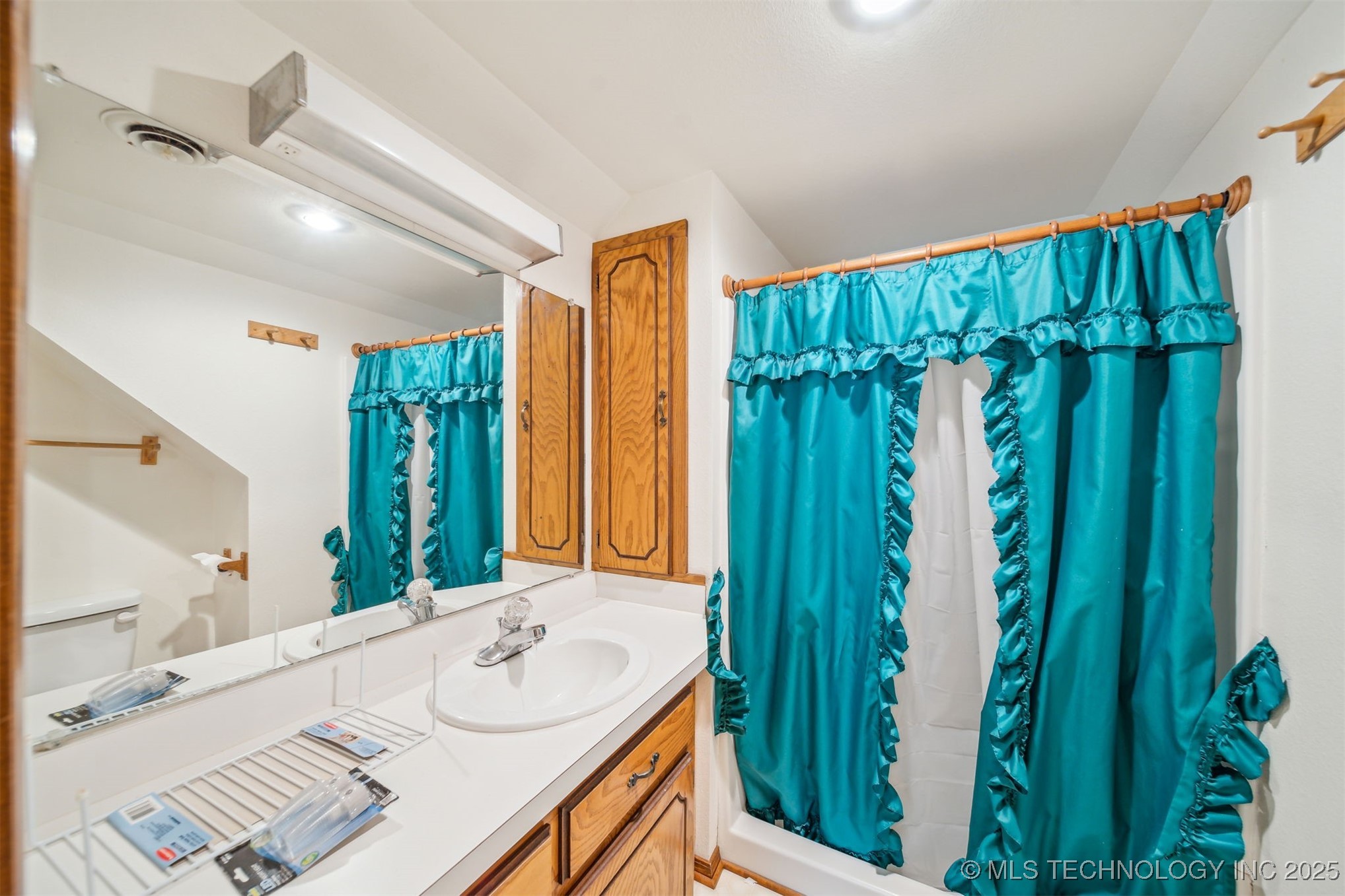 128 W 21st