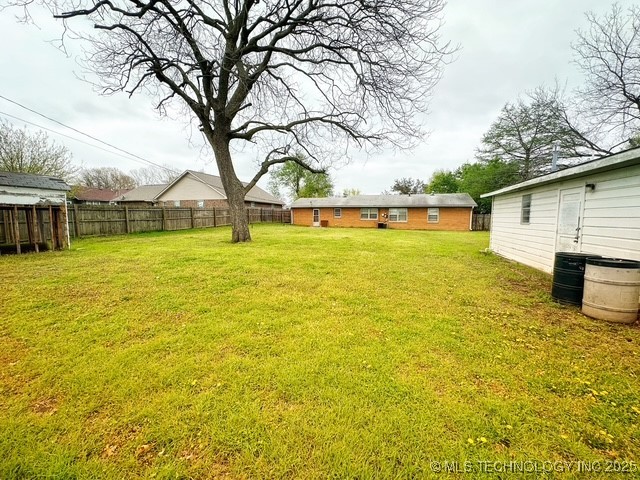 800 N Burgess
