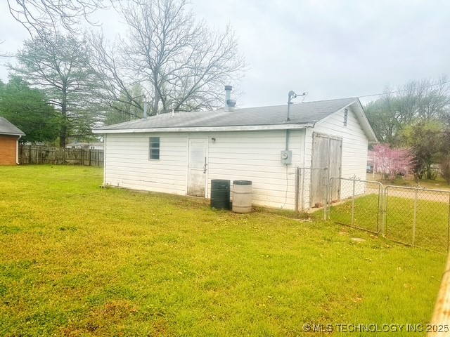 800 N Burgess