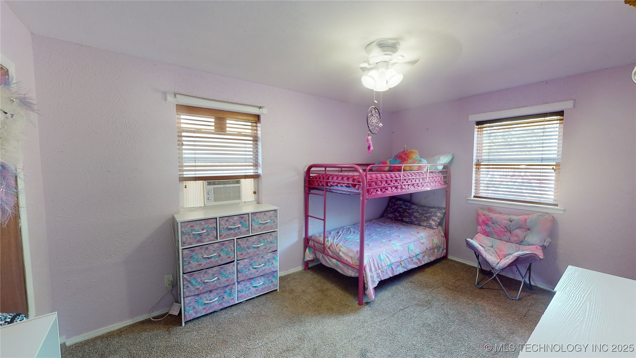 404 W Hinckley